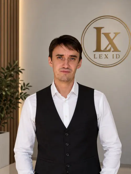 Кирилл, эксперт